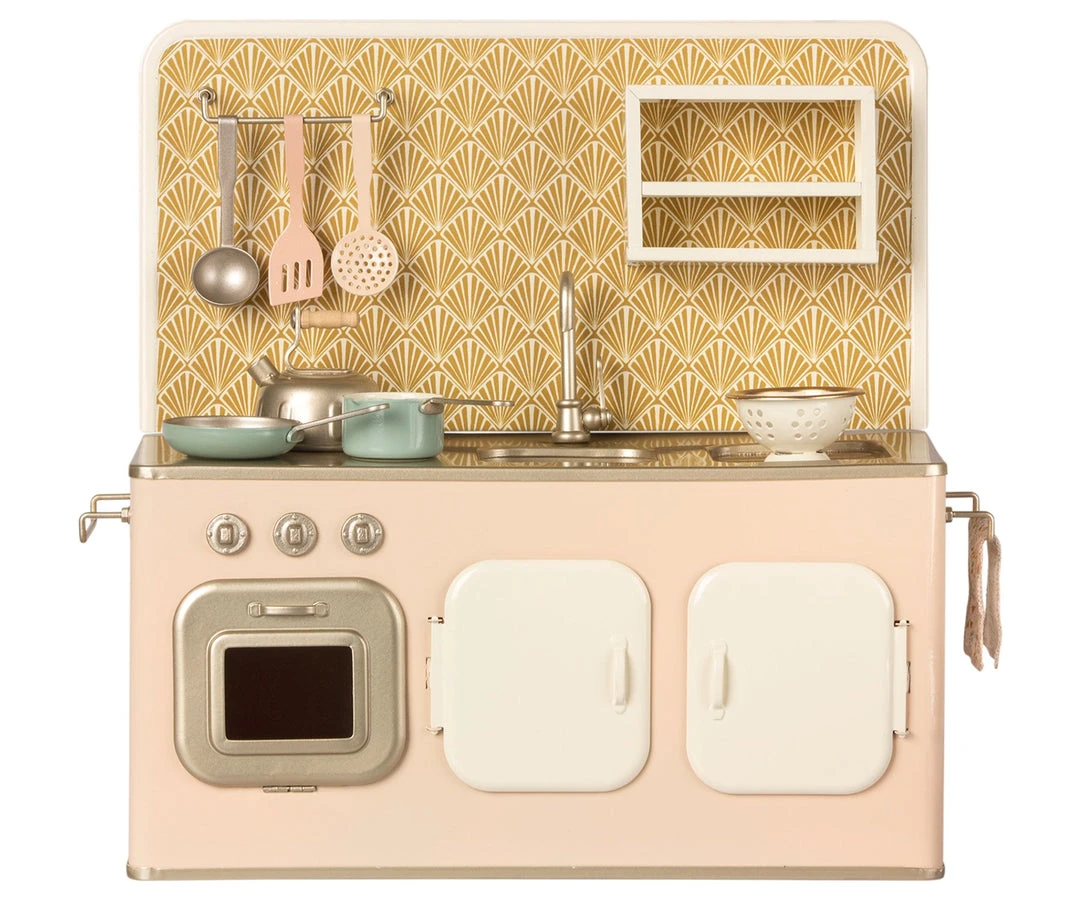 Maileg Retro Metal Kitchen 5 Maileg Retro Metal Kitchen