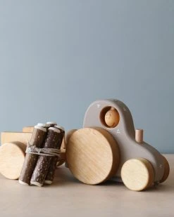 Friendly Toys *New* Handmade Wooden Tractor