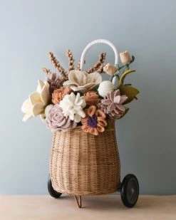 Odin Parker Luggy Basket With Flowers