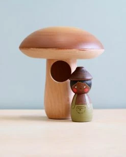 *New* Gnezdo Mushroom Home With Acorn Peg Doll