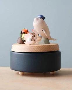 Wooderful Life Wooden Beluga Music Box *New*