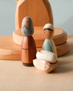 Gnezdo Handmade Wooden Peg Dolls Nativity Scene