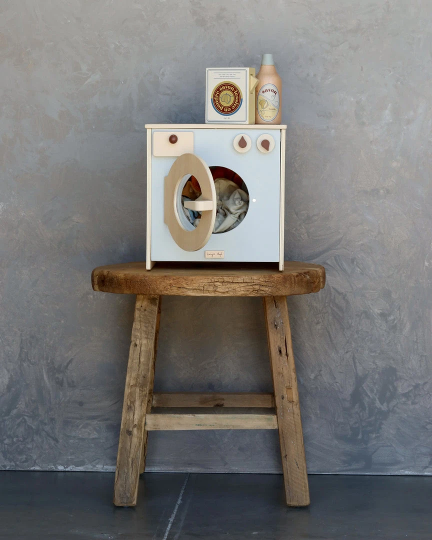 Konges Sløjd Wooden Washing Machine With Pretend Laundry Detergent *New* 4 Konges Sløjd Wooden Washing Machine With Pretend Laundry Detergent *New*