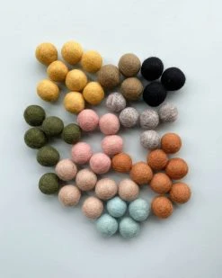 Odin Parker Exclusive 1.1" Felt Balls (pack Of 25)