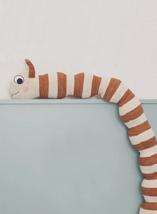 OyOy Leo Larva Stuffed Animal *New* 3 OyOy Leo Larva Stuffed Animal *New*