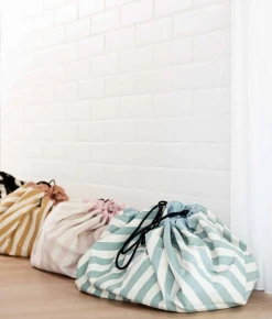 *New* Play & Go Convertible Storage Bag