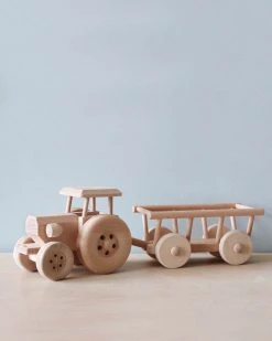 Vendor-unknown *New* Handmade Wooden Tractor