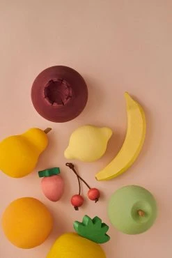 Raduga Grez Handmade Painted Wooden Fruits *New*